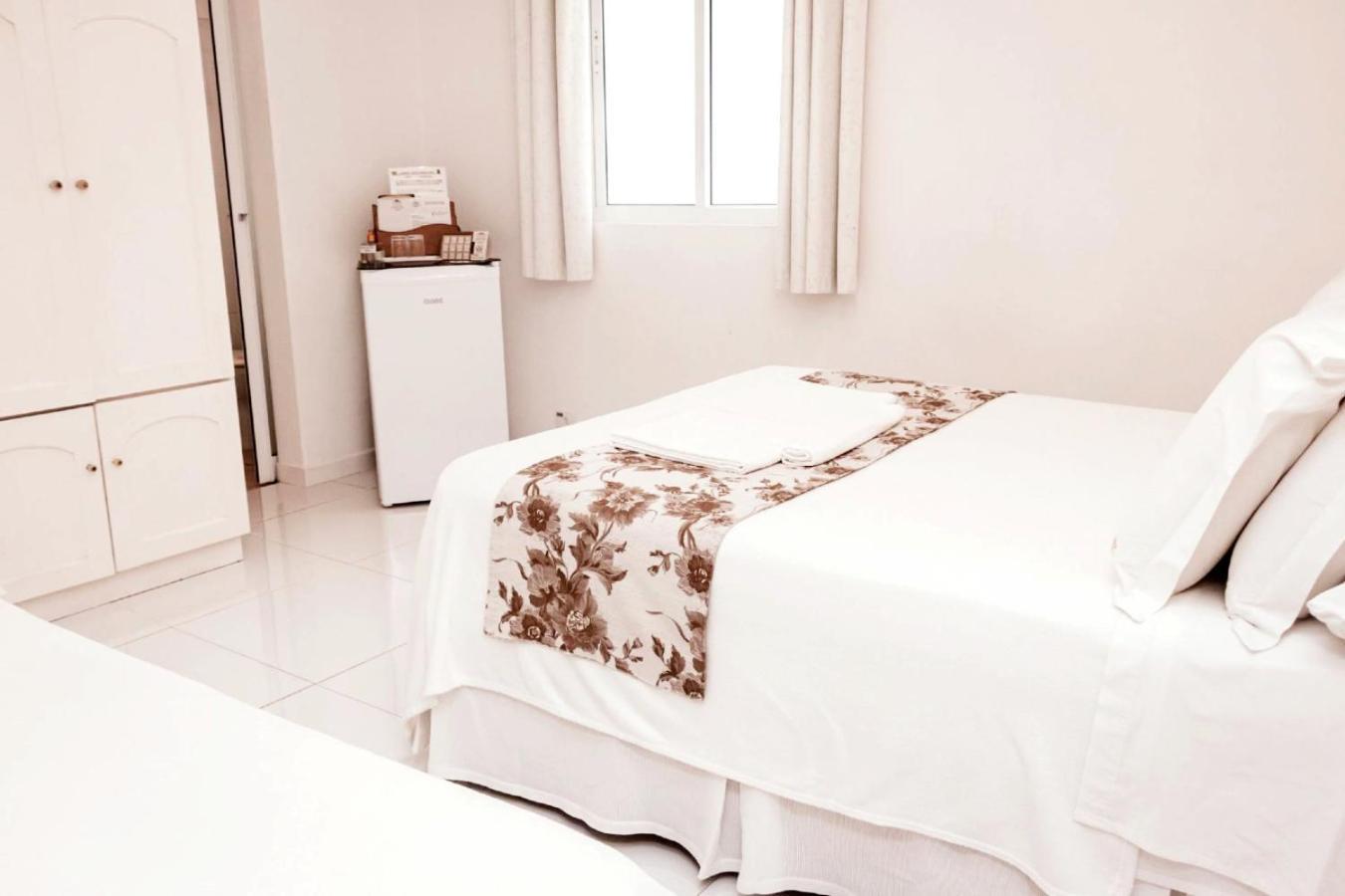 Hotel Cabana Suica Guaratuba Habitación foto